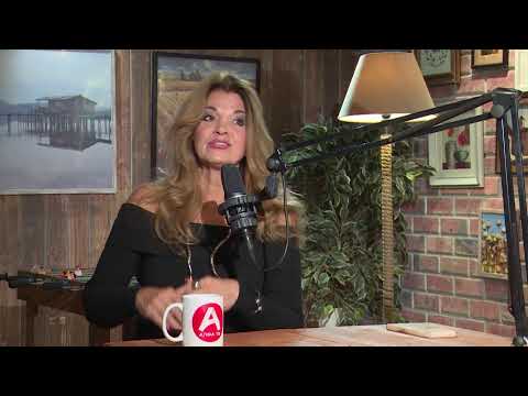Видео: АЛФА ТВ ПОТКАСТ (15.11.2025) ГОСТИН: ЈУЛИЈА МАЦИЕВСКА - ПЕЈАЧКА И НОВИНАРКА