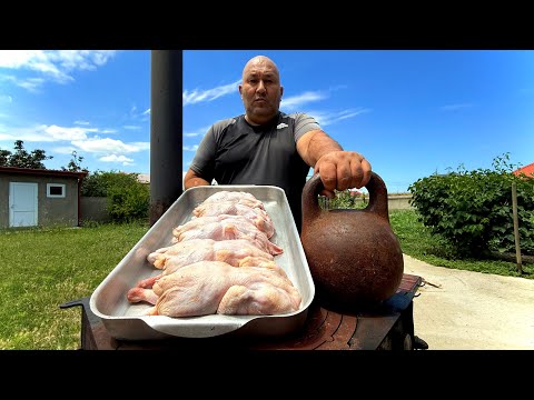 Видео: Жареные Куры под Гирей ! Получается сочные и хрустящие!