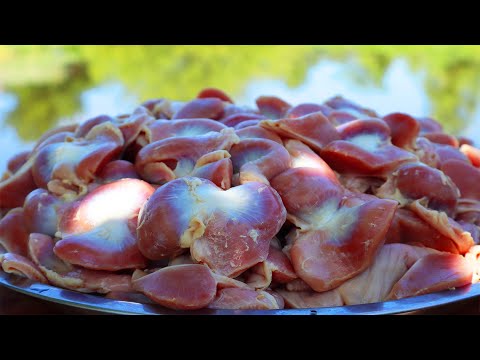Видео: Рецепт после которого Вы полюбите Куриные Желудочки!!Куриные желудки в казане на костре