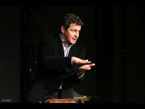 Видео: "Как спектакль попадает в историю": лекция Дмитрия Трубочкина