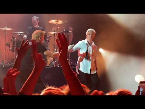 Видео: Диана Арбенина. Ночные снайперы. Crocus City Hall (01.10.21). Концерт 3 часть из 11.