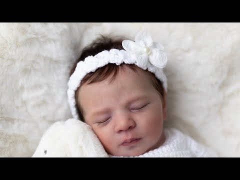 Видео: ❤️ Детская повязка на голову Easy Crochet 👶 (Супер БЫСТРЫЙ узор для тренировки стежков!)