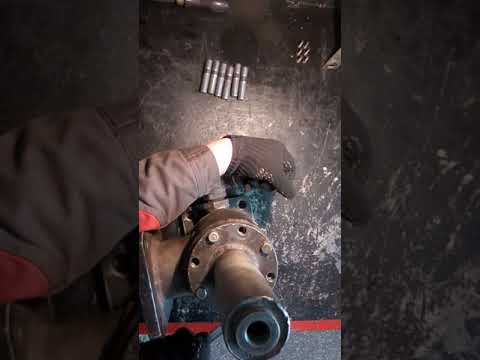 Видео: Сборка клапанов минимального давления масла и разгрузочного клапана остаточного давления воздуха ！