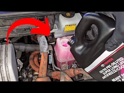 Видео: Как заменить охлаждающую жидкость в гибридном инверторе Toyota