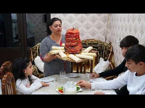 Видео: Домашний Донер Кебаб незаменим – Донер Кебаб из говяжьего языка, курицы и говядины