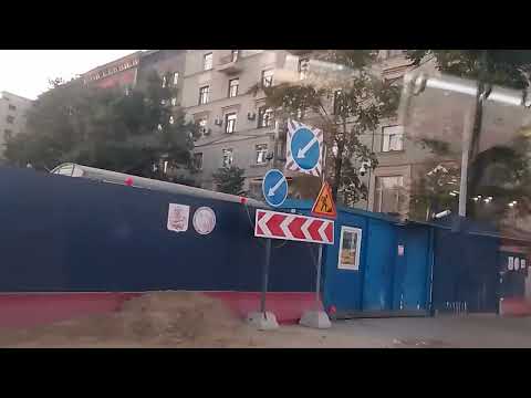 Видео: Голодные. уставшие едем поужинать. Небольшая перепалка в электробусе. Что купили.