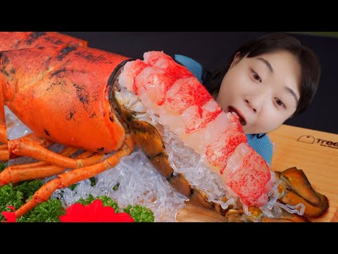 Видео: Сашими и тушеные из гигантских лобстеров 🦞