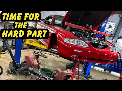 Видео: Ford Mustang GT 4.6 Установка коллектора невозможна (подрамник снят) Выхлопная система BBK