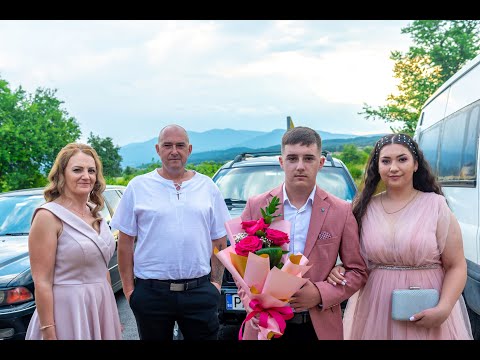 Видео: Абитуриентска вечер на Момчил Гальов гр.Костандово