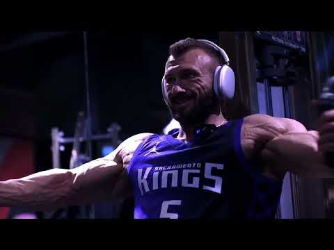 Видео: Cамый дешёвый тренажёрный зал в нью-йорке. Mенталитет местных залов и сколько это стоит.