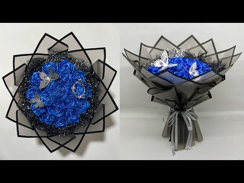 Видео: DIY | Как легко сделать букет роз из атласных лент | Упаковка круглого букета цветов