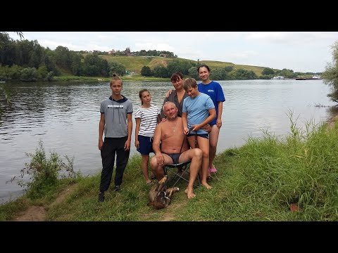 Видео: Рыбалка на Оке в районе Белоомута. 2020 или шестеро без лодки не считая собаки)