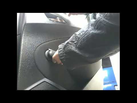Видео: Как снять обшивку карту задней двери OPEL ASTRA J (2011)demontaz boczka drzwi tyl/door panel removal