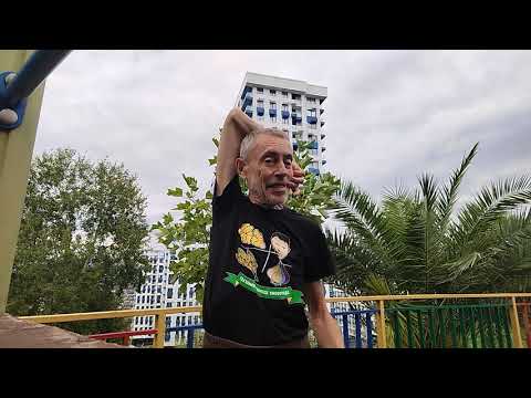 Видео: Растянись! Зомби гимнастика! Япония омоложение сосудов на 10 лет!