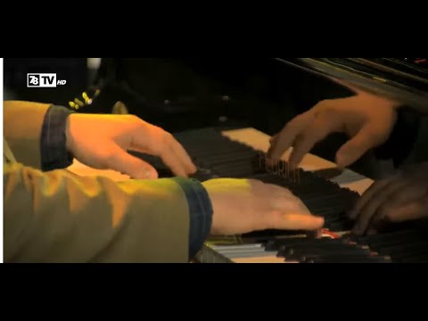 Видео: Иван Тренев  на гости при Борис Солтарийски в предаването " Вечерта на Ку Ку Бенд"