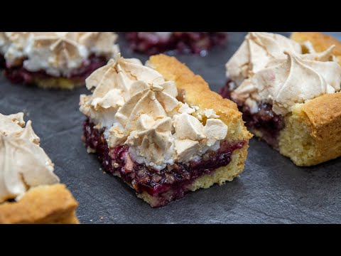 Видео: Хоть на праздник, хоть на каждый день! Песочный ПИРОГ с джемом и безе.