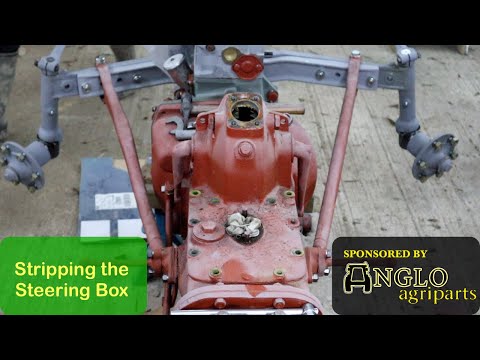 Видео: #122 Ferguson TED20 — снятие рулевого механизма — с Anglo Agriparts