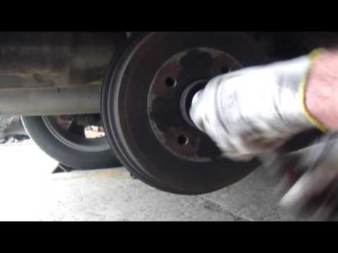 Видео: замена ступичного подшипника ниссан ноут Nissan Note