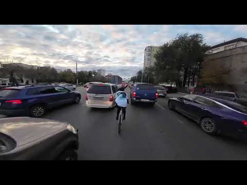 Видео: С Филом по делам на фиксе. Мимо Челябинских пробок под битбокс :)