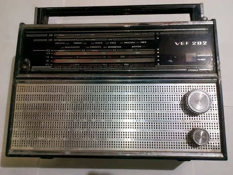 Видео: Разборка радиоприемника VEF 202 1976г. Золотые и серебряные радио детали, медь и другие металлы.