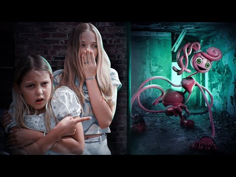 Видео: KАТАСТРОФА! Mommy Long Legs в нашата къща!