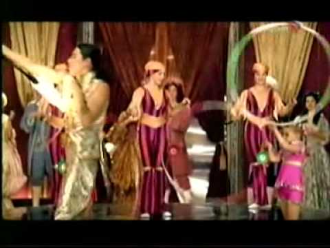 Видео: Маша и Настя Толмачёвы - Арлекино