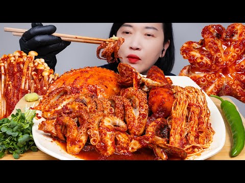 Видео: Острый тушеный голубой краб и перепончатый осьминог АСМР МУКБАНГ EATING SOUNDS