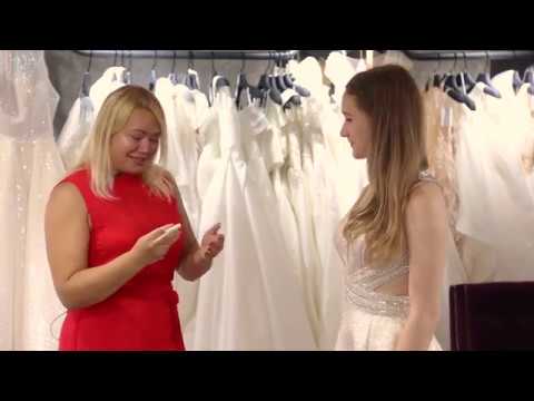 Видео: ПРОЕКТ -  Випускний 2019: які сукні будуть в тренді для особливого вечора