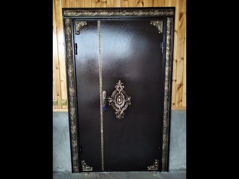 Видео: Как сделать железную дверь самому