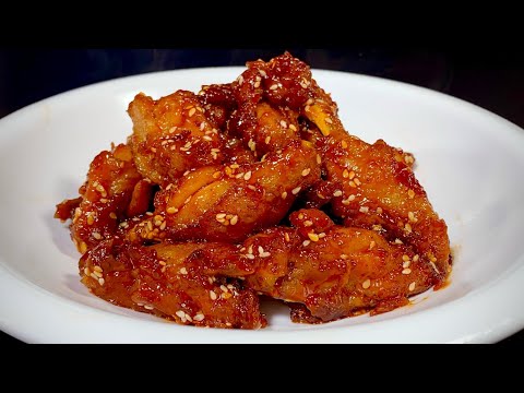 Видео: Шеф-повар отеля научит вас правильно готовить кисло-сладкие куриные крылышки.