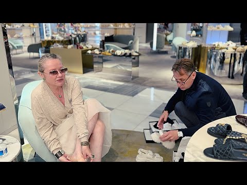 Видео: Пипоньку занесло в Chanel и началось #chanel 