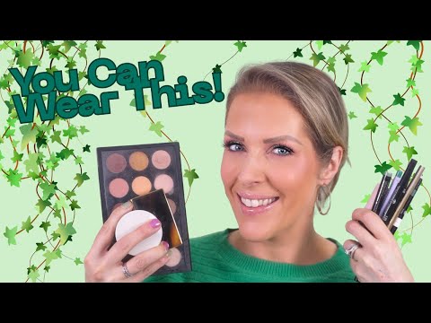 Видео: 💚 Не бойтесь цвета! Мои любимые зелёные средства для макияжа 💚