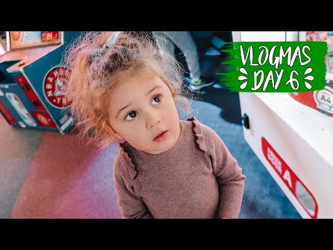 Видео: ПРИБИРАМЕ СЕ ВКЪЩИ 🎄VLOGMAS 2019, ДЕН 6