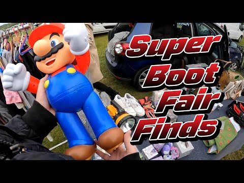 Видео: Я провел несколько часов на ярмарке обуви в поисках этих ретро-игр!