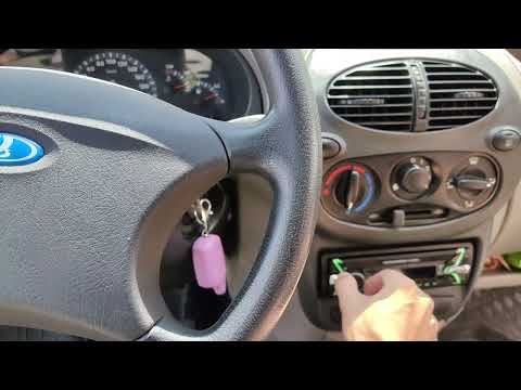 Видео: Замена штатных динамиков в автомобиле Лада Калина на DL Audio Gryphon Lite 165 V.3