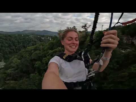 Видео: Банжи прыжок