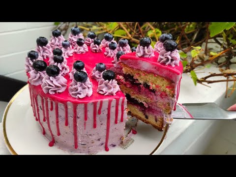 Видео: Бисквитный торт с черничным конфитюром и черничным кремом / торт с ягодной прослойкой