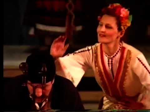 Видео: "Мераклии" -   камерен танц