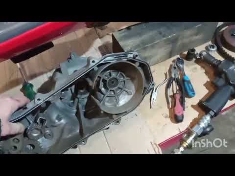 Видео: Honda Gyro Canopy PGM-FI TA03 2021г. чистим,проверяем,готовим (часть 1)