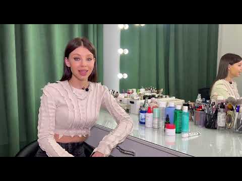 Видео: 💄Что должно быть в кейсе каждого начинающего визажиста? Часть 1. «Уходовая косметика»