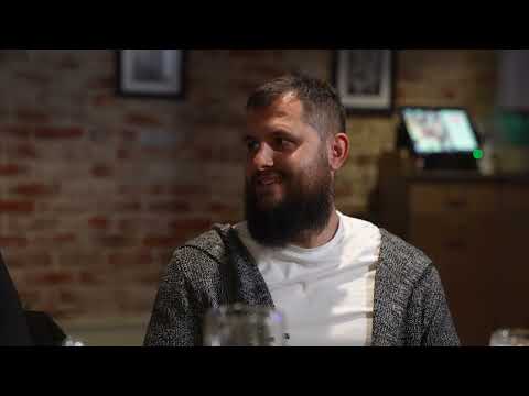 Видео: РОМАН ВИНИЛОВ - МОШЕННИК?! РЕАЛЬНЫЕ ОТЗЫВЫ О РОМАНЕ ВИНИЛОВЕ И ЕГО ПРОЕКТЕ