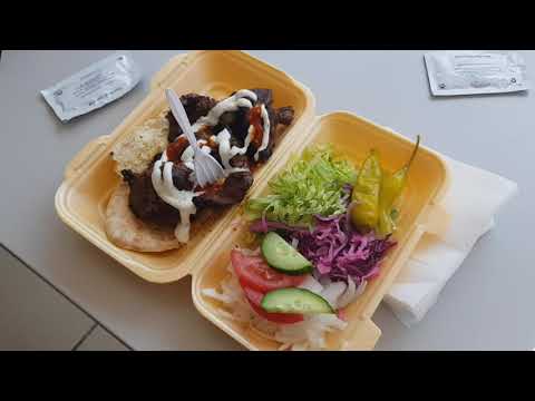 Видео: Гуляем по городу. Зашли покушать. Забежали в кафешку.