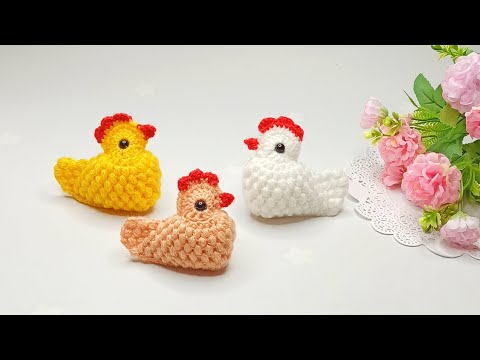 Видео: 🐣Супер классный способ связать брелок / магнит " ПАСХАЛЬНАЯ КУРОЧКА - ПЕТУШОК " крючком🐣