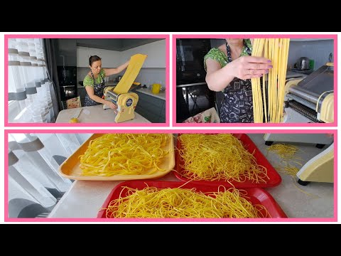 Видео: Vlog:всегда ТОЛЬКО ТАК делаю лапшу и чебуреки//опять НАБРАЛИ ОВОЩЕЙ