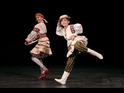 Видео: "Ох уж этот Янко", ансамбль "Калинка". "Oh, this Yanko", the ensemble "Kalinka".