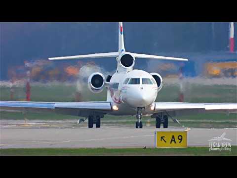 Видео: Такое точно надо увидеть. Маленькие самолеты садятся и быстро взлетают из Внуково