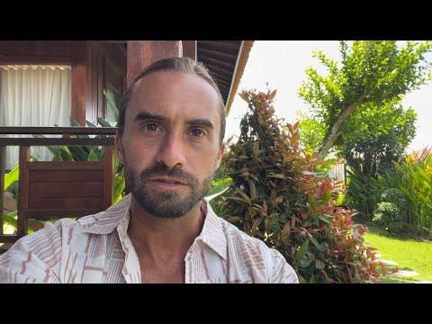 Видео: Просто расслабьтесь, то, что произойдет дальше, вас шокирует.