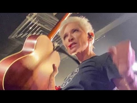 Видео: 16 тонн, 21.11.2022, Москва - полный концерт - Диана Арбенина. Ночные Снайперы