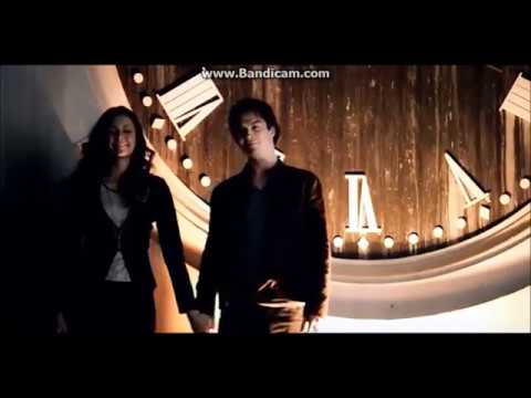 Видео: Дэймон и Елена - Тает лёд