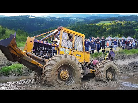 Видео: Осенняя Битва в Грязи – Тракторное Шоу Божков 🍂🚜💦